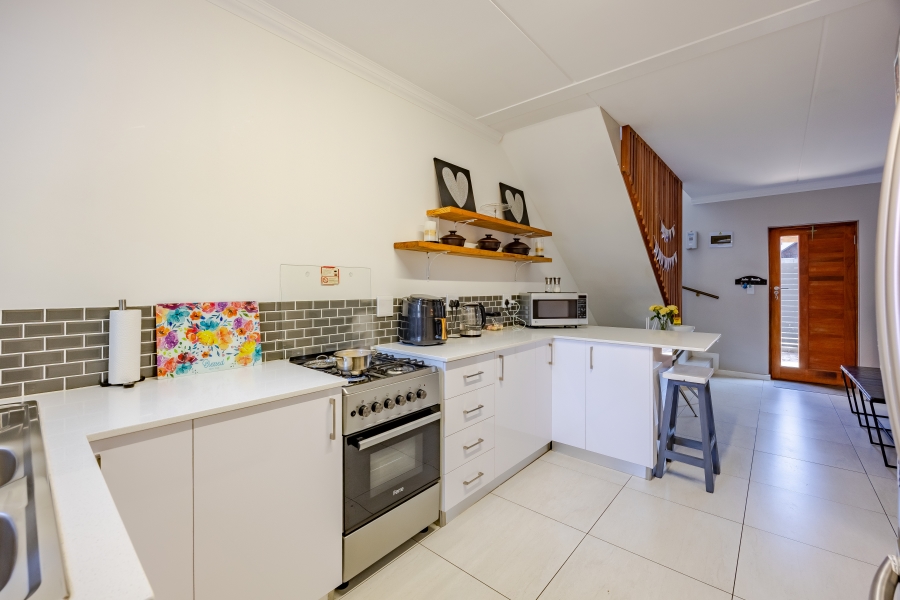 3 Bedroom Property for Sale in Belgravia Western Cape